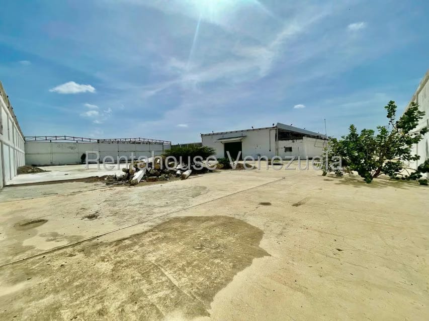 Comercial (Local Comercial) en Venta en Punto Fijo, Falcon - 41