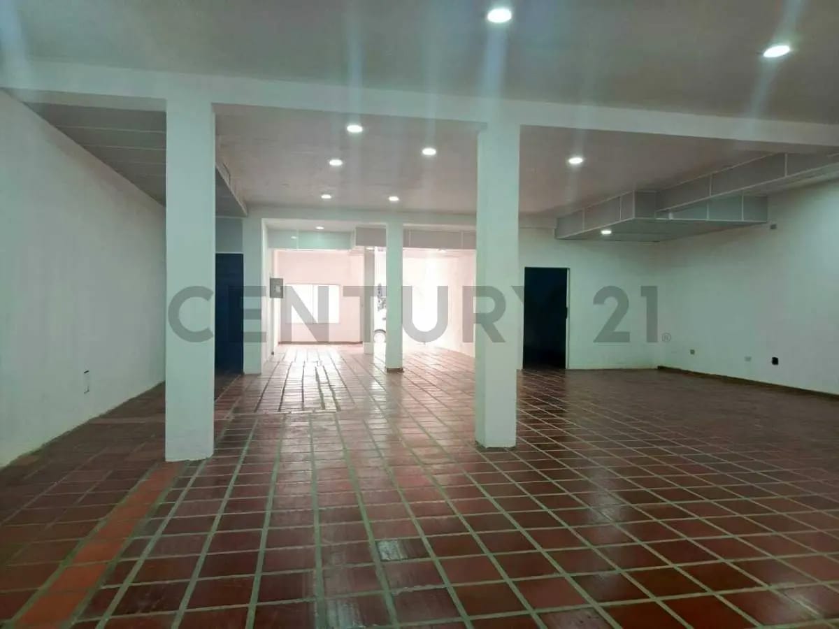 SE ALQUILA Local Comercial Centrico en Maturin Monagas - 2