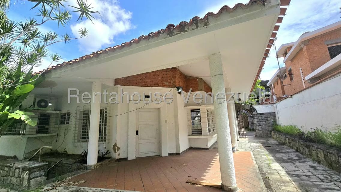 Casa (Duplex) en Venta en La Floresta, Distrito Metropolitano