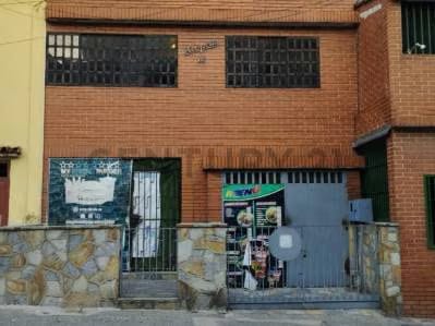 Casa de oportunidad para proyecto comercial en Los Caobos