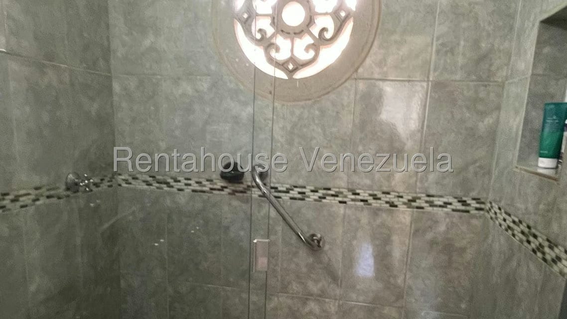 Casa (1 Nivel) en Venta en Ciudad Balneario Higuerote, Miranda - 18