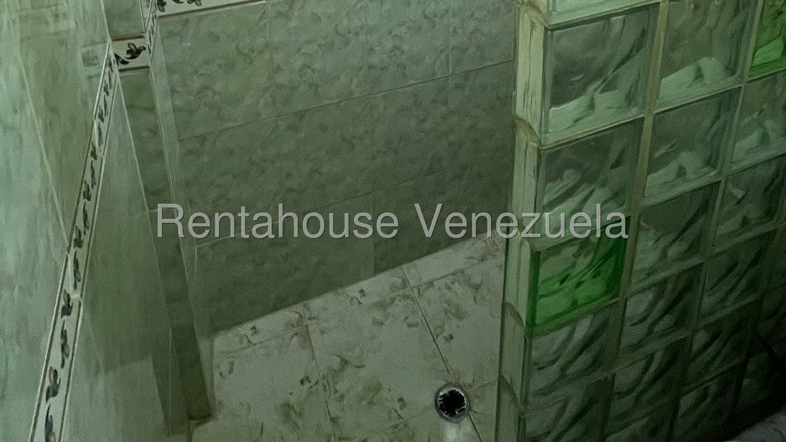 Casa (1 Nivel) en Venta en Ciudad Balneario Higuerote, Miranda - 27