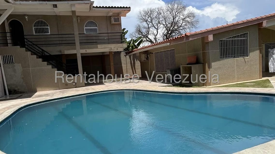 Casa (1 Nivel) en Venta en Ciudad Balneario Higuerote, Miranda - 29