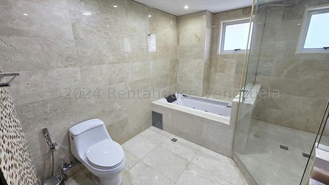Apartamento (1 Nivel) en Venta en Las Mesetas de Santa Rosa de Lima, Distrito Metropolitano - 15