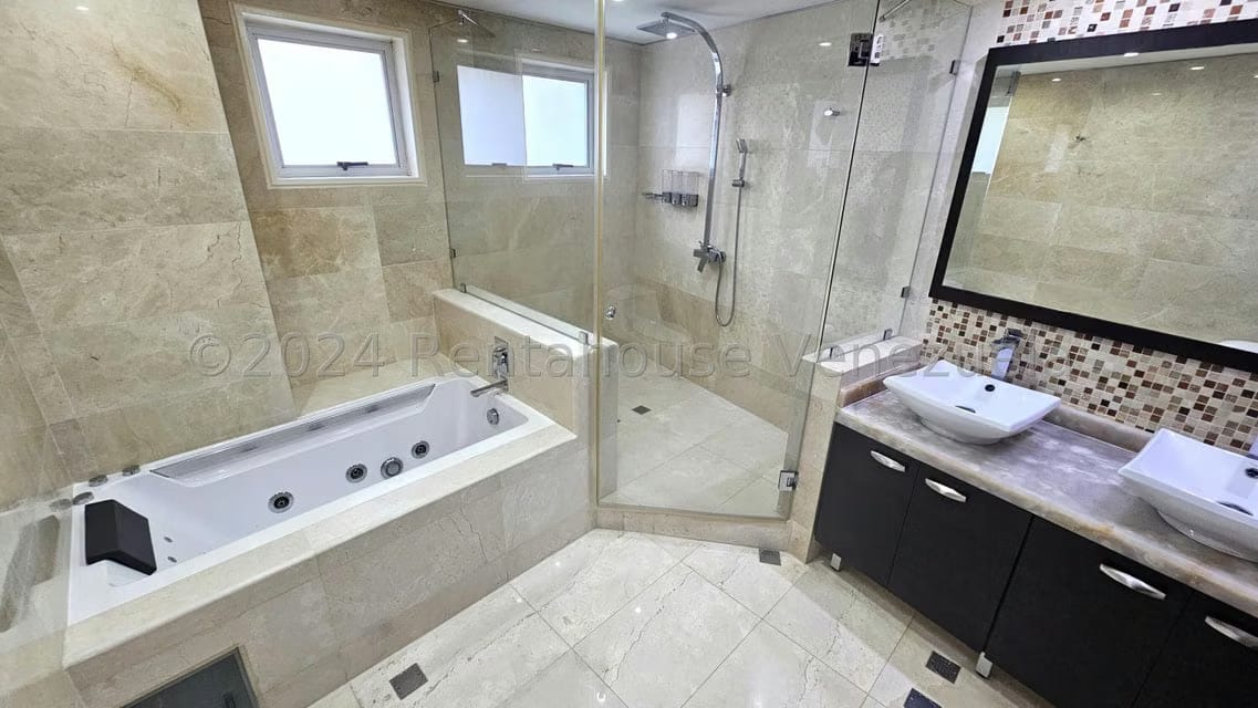 Apartamento (1 Nivel) en Venta en Las Mesetas de Santa Rosa de Lima, Distrito Metropolitano - 16