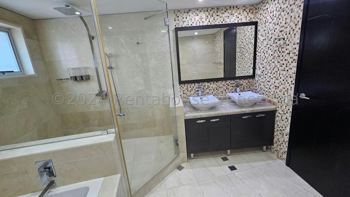 Apartamento (1 Nivel) en Venta en Las Mesetas de Santa Rosa de Lima, Distrito Metropolitano - 17