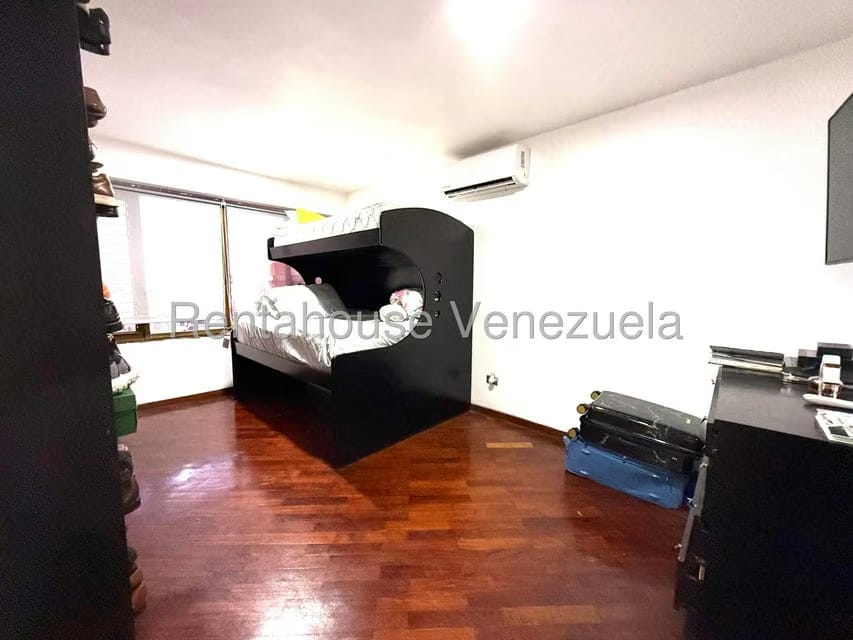 Apartamento (1 Nivel) en Venta en Los Caobos, Distrito Metropolitano - 32