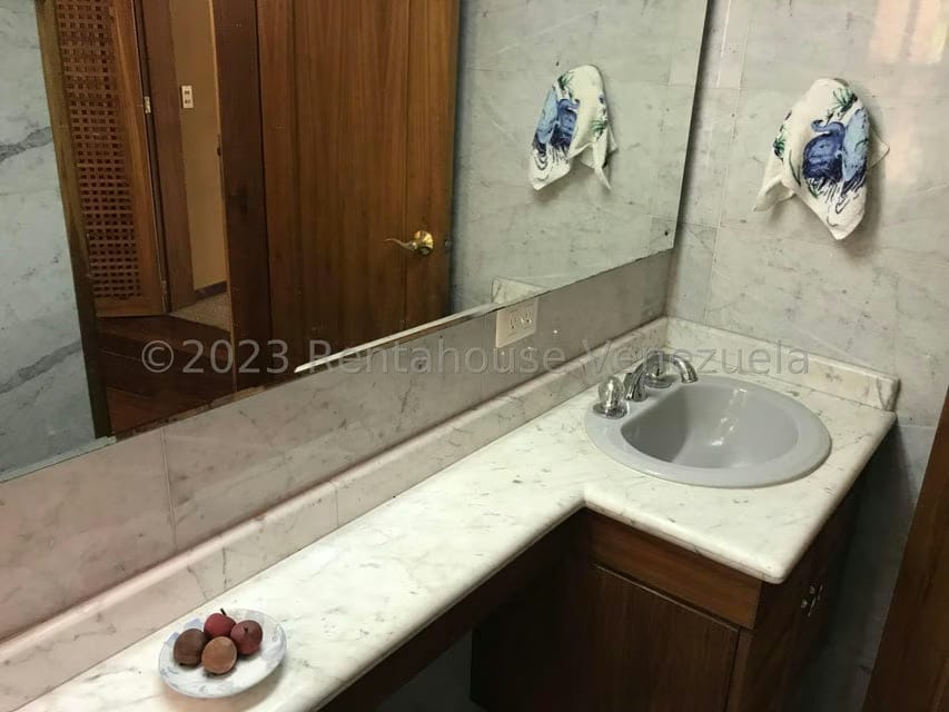 Casa (Multipes Niveles) en Venta en Monterrey, Distrito Metropolitano - 11