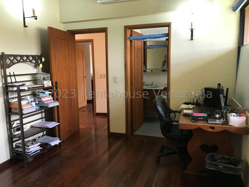 Casa (Multipes Niveles) en Venta en Monterrey, Distrito Metropolitano - 36