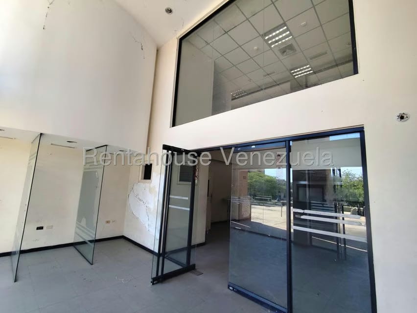 Comercial (Edificio) en Venta en La Paragua, Zulia