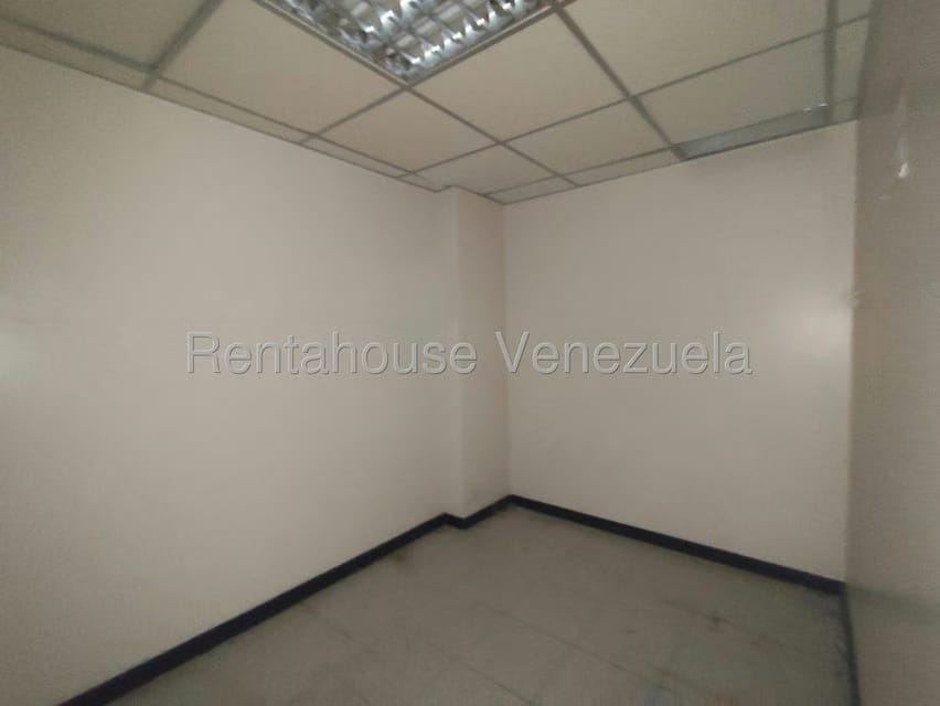Comercial (Edificio) en Venta en La Paragua, Zulia - 31