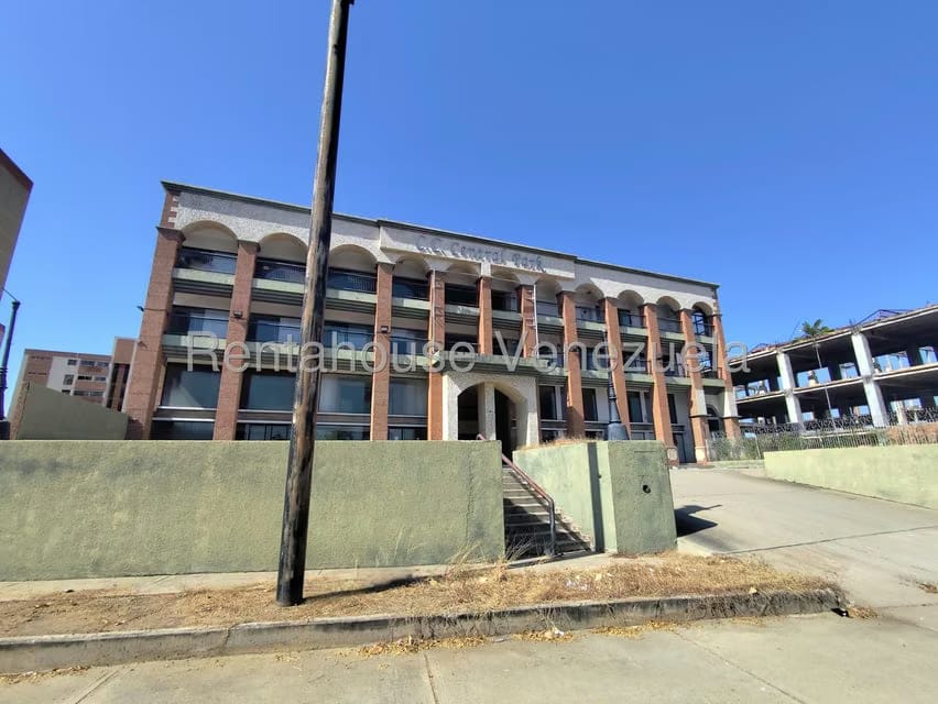 Comercial (Edificio) en Venta en La Paragua, Zulia - 46