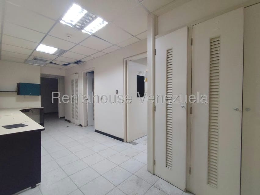 Comercial (Edificio) en Venta en La Paragua, Zulia - 9