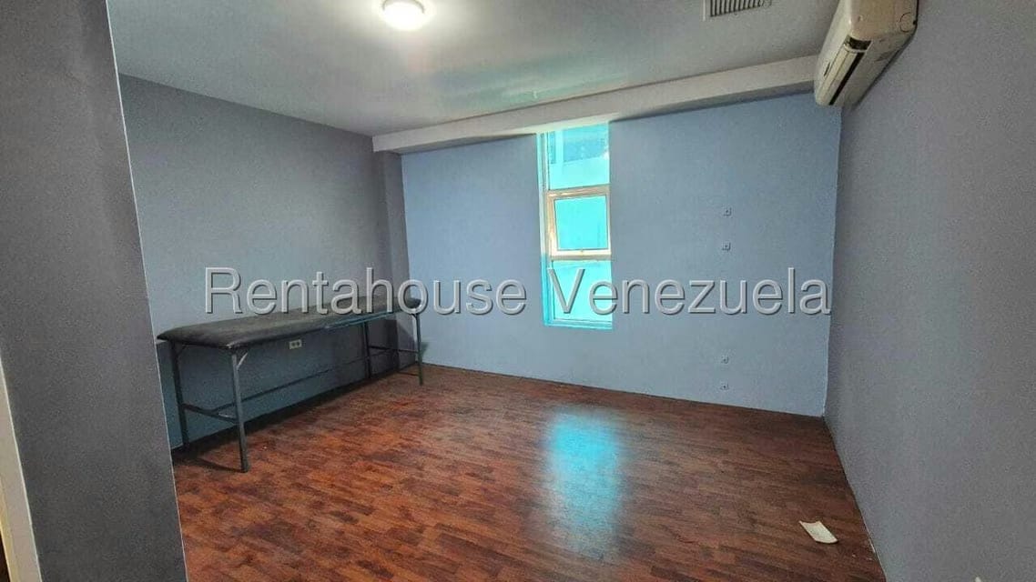 Comercial (Oficina) en Alquiler en Zona Oeste, Lara - 6