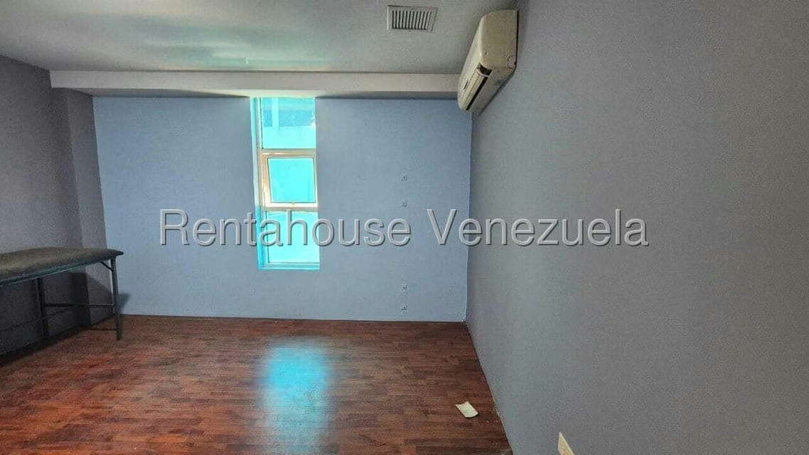 Comercial (Oficina) en Alquiler en Zona Oeste, Lara - 8