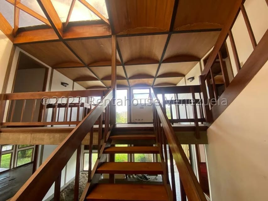 Casa (Multipes Niveles) en Venta en Prados del Este, Distrito Metropolitano - 29
