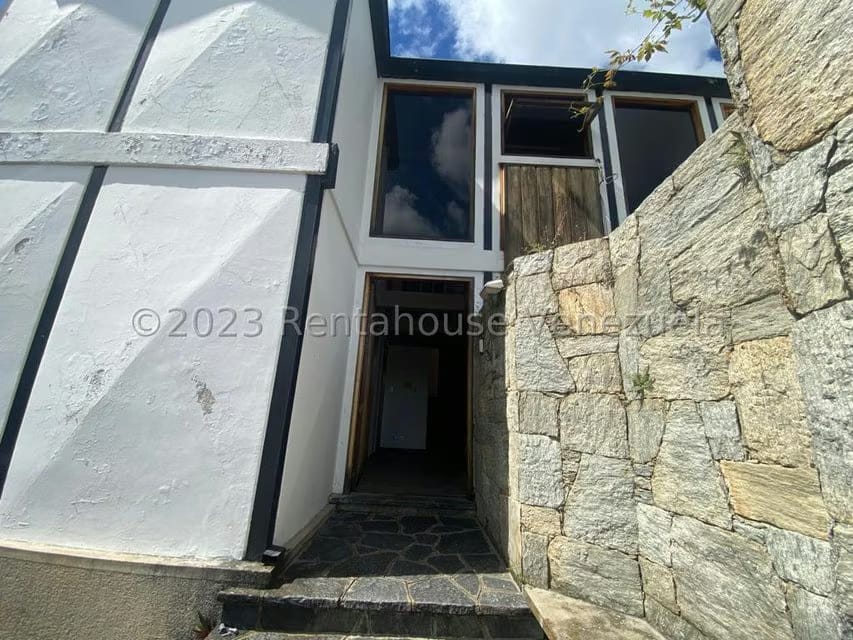 Casa (Multipes Niveles) en Venta en Prados del Este, Distrito Metropolitano - 4
