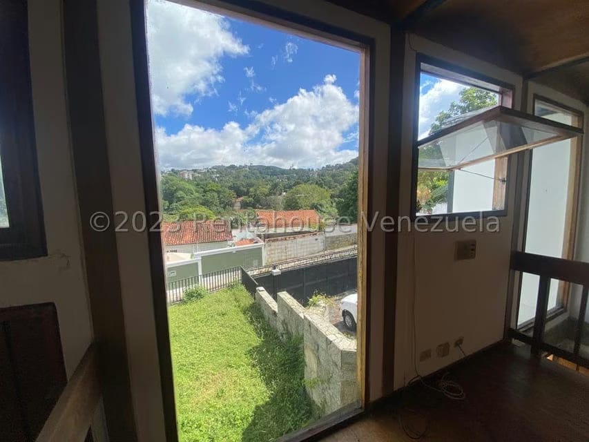 Casa (Multipes Niveles) en Venta en Prados del Este, Distrito Metropolitano - 32