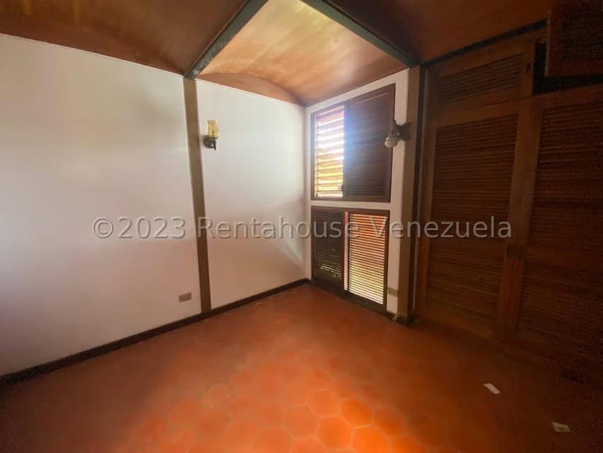 Casa (Multipes Niveles) en Venta en Prados del Este, Distrito Metropolitano - 36