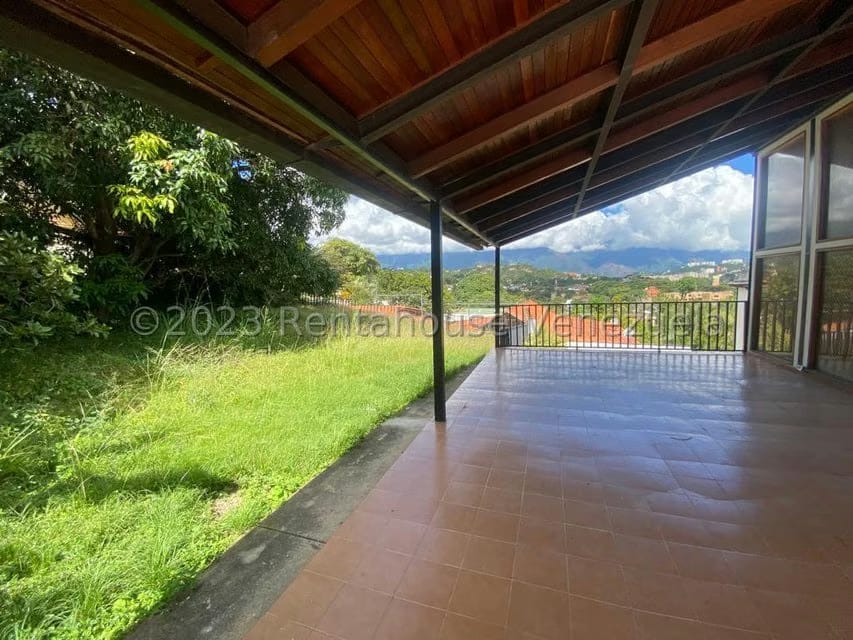 Casa (Multipes Niveles) en Venta en Prados del Este, Distrito Metropolitano - 50