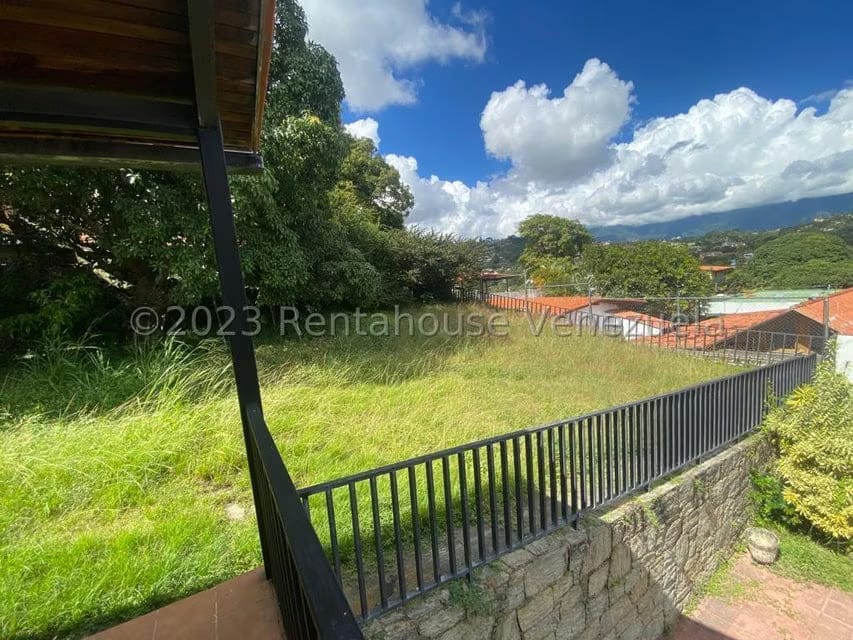 Casa (Multipes Niveles) en Venta en Prados del Este, Distrito Metropolitano - 51