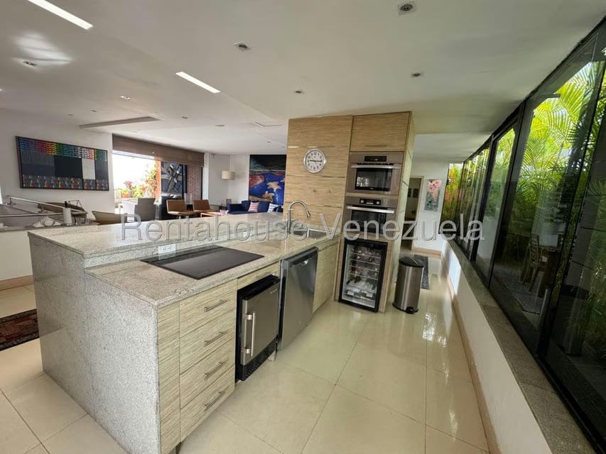 Apartamento (Duplex) en Venta en Colinas de Bello Monte, Distrito Metropolitano - 28
