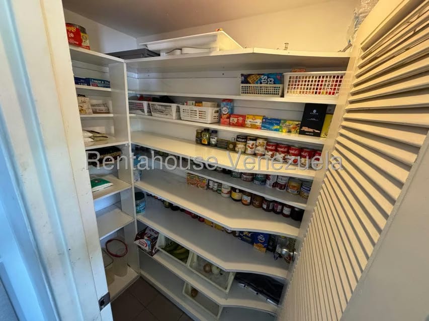 Apartamento (Duplex) en Venta en Colinas de Bello Monte, Distrito Metropolitano - 9