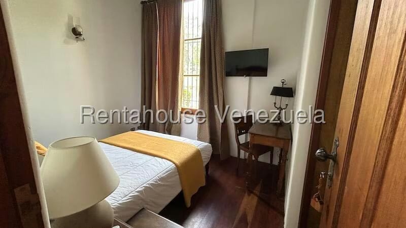 Casa (1 Nivel) en Venta en Oripoto, Distrito Metropolitano - 12