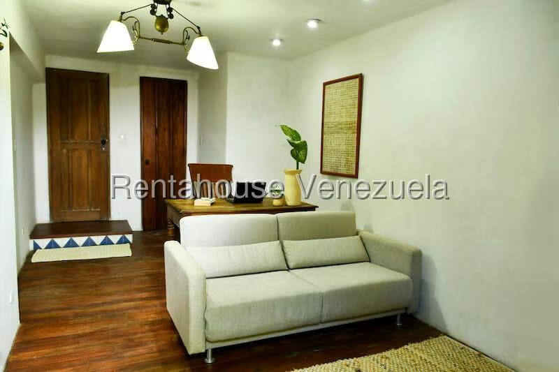 Casa (1 Nivel) en Venta en Oripoto, Distrito Metropolitano - 16