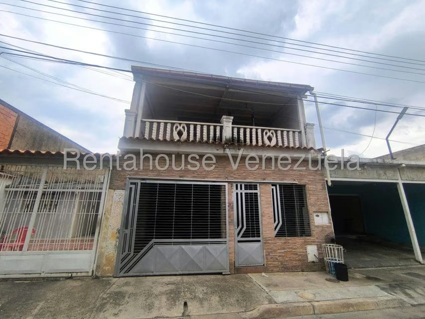 Casa (Duplex) en Venta en Los Caobos, Carabobo