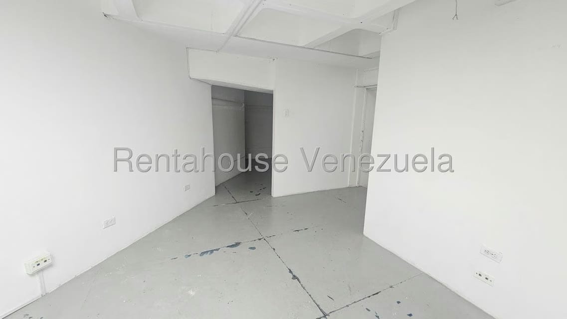 Comercial (Local Comercial) en Alquiler en La Castellana, Distrito Metropolitano - 13