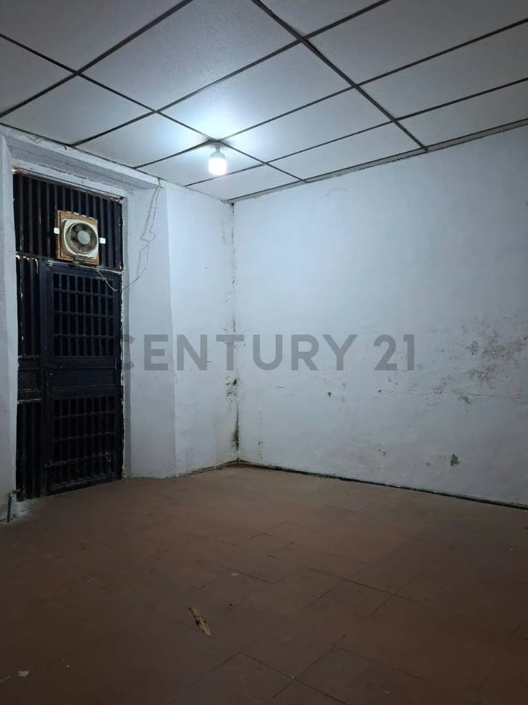 En venta casa comercial en Barcelona casco central - 7