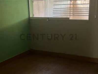 excelente local con ubicación estratégica comercial en Porlamar - 5