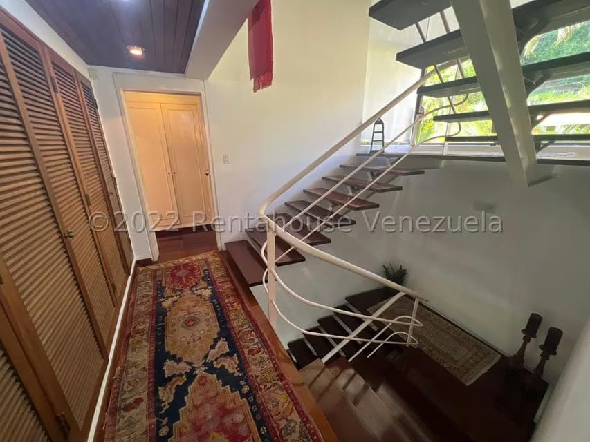 Casa (Multipes Niveles) en Venta en Colinas del Tamanaco, Distrito Metropolitano - 13