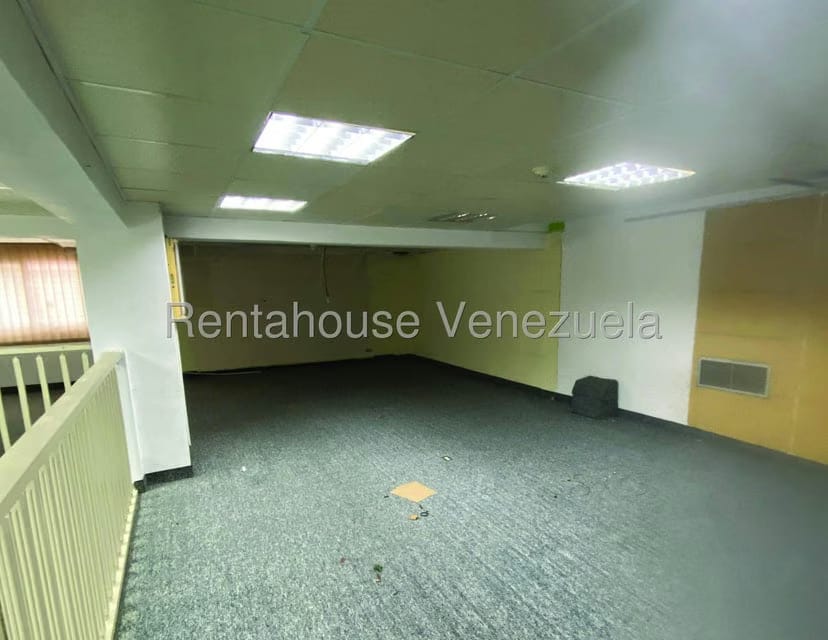 Comercial (Local Comercial) en Venta en La Florida, Distrito Metropolitano - 11