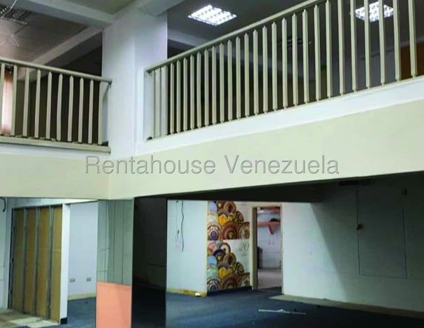 Comercial (Local Comercial) en Venta en La Florida, Distrito Metropolitano - 12