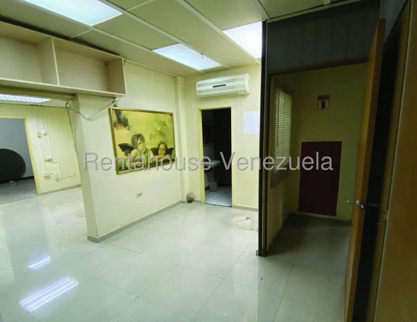 Comercial (Local Comercial) en Venta en La Florida, Distrito Metropolitano - 15