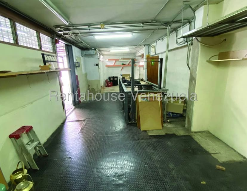 Comercial (Local Comercial) en Venta en La Florida, Distrito Metropolitano - 23