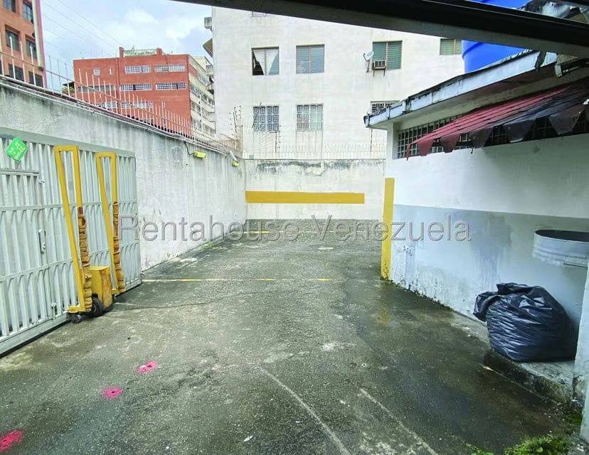 Comercial (Local Comercial) en Venta en La Florida, Distrito Metropolitano - 25