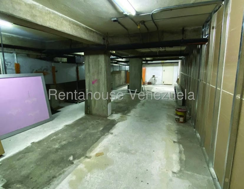 Comercial (Local Comercial) en Venta en La Florida, Distrito Metropolitano - 31