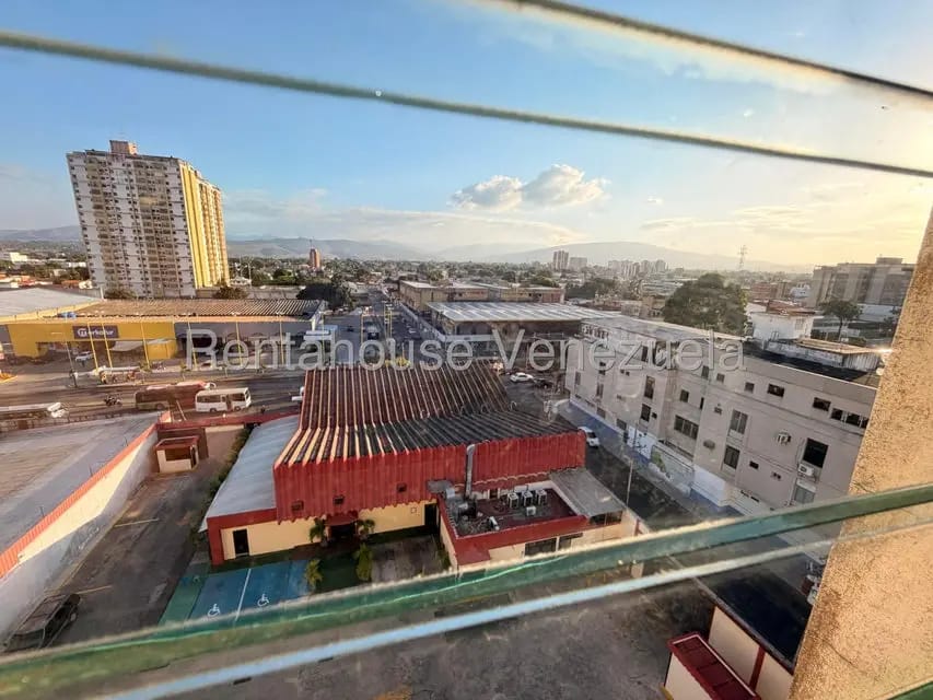 Apartamento (1 Nivel) en Alquiler en Zona Oeste, Lara - 39