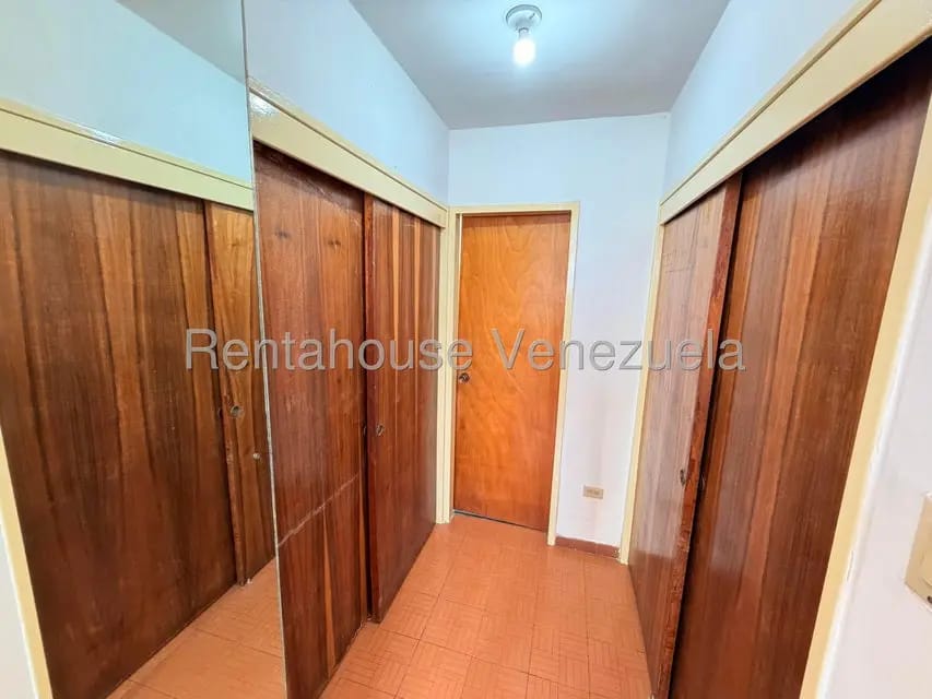 Apartamento (1 Nivel) en Alquiler en Zona Oeste, Lara - 40