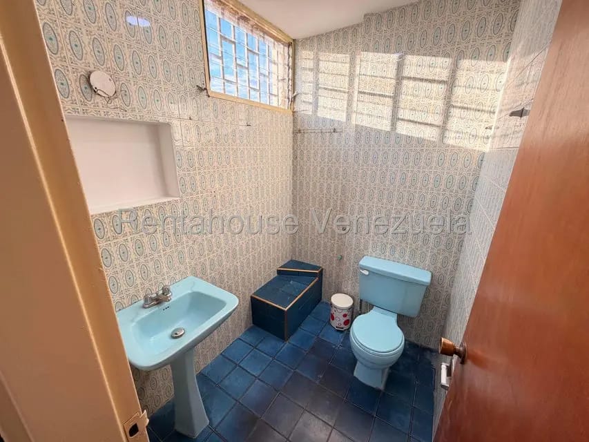 Apartamento (1 Nivel) en Alquiler en Zona Oeste, Lara - 41