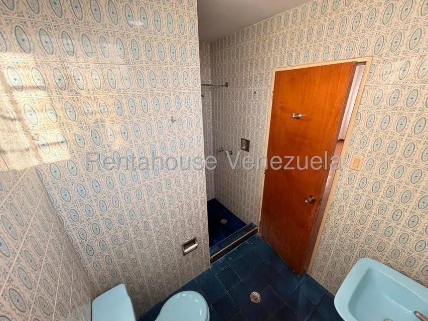 Apartamento (1 Nivel) en Alquiler en Zona Oeste, Lara - 42