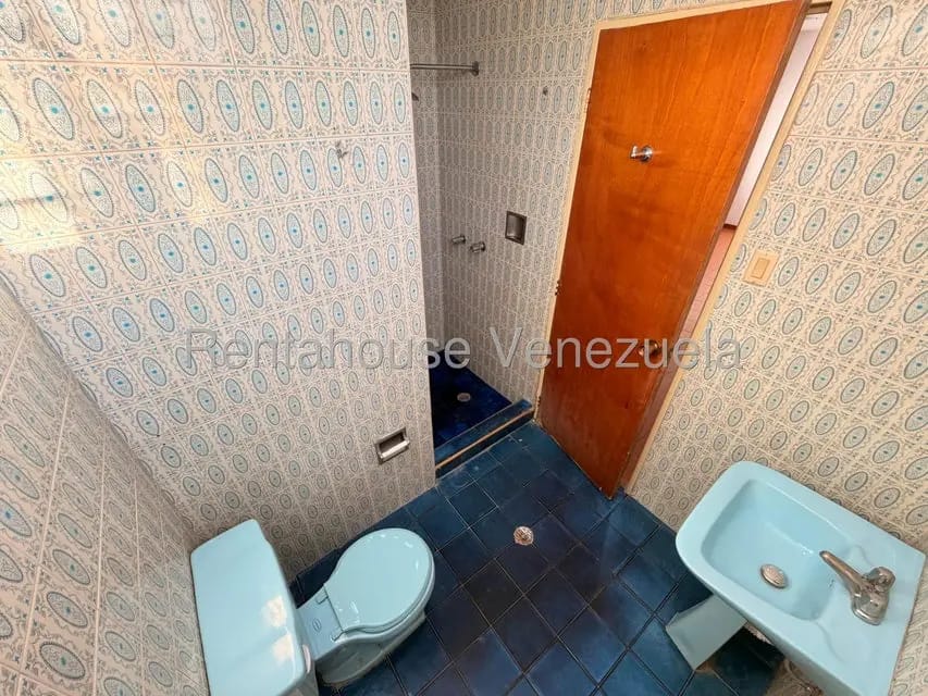 Apartamento (1 Nivel) en Alquiler en Zona Oeste, Lara - 43