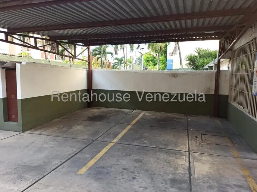 Apartamento (1 Nivel) en Alquiler en Zona Oeste, Lara - 44