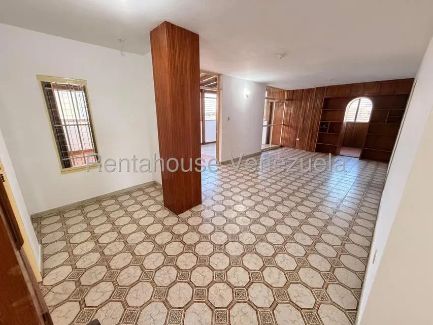 Apartamento (1 Nivel) en Alquiler en Zona Oeste, Lara - 8