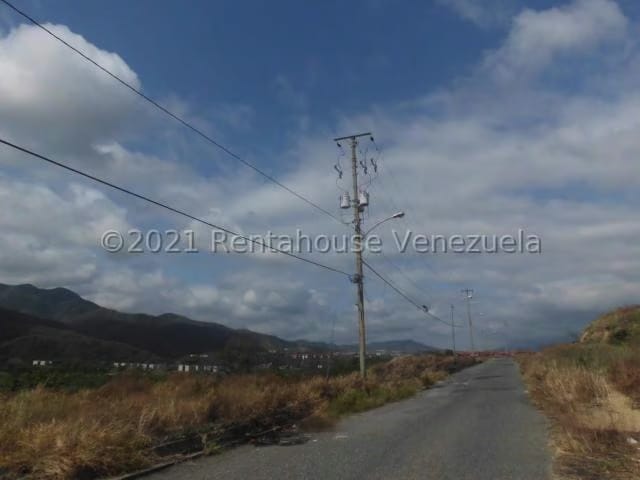 Terreno (Residencial) en Venta en Vega Arriba, Miranda