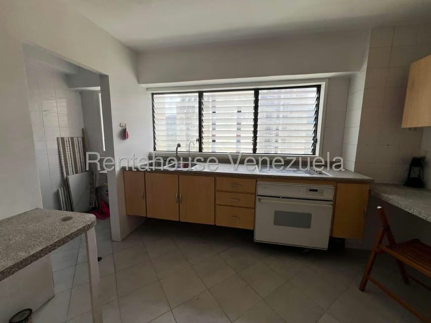 Apartamento (1 Nivel) en Venta en Lomas de Prados del Este, Distrito Metropolitano - 13