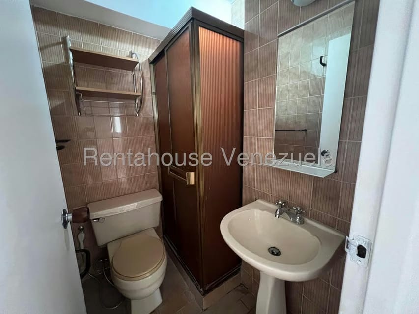 Apartamento (1 Nivel) en Venta en Lomas de Prados del Este, Distrito Metropolitano - 29